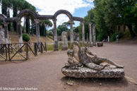 Villa_Adriana-Canopo-5.jpg